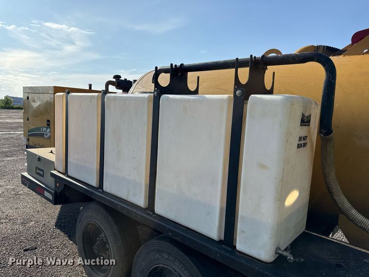 image for item DR2818 2017 Vermeer LP873SDT vacuum trailer