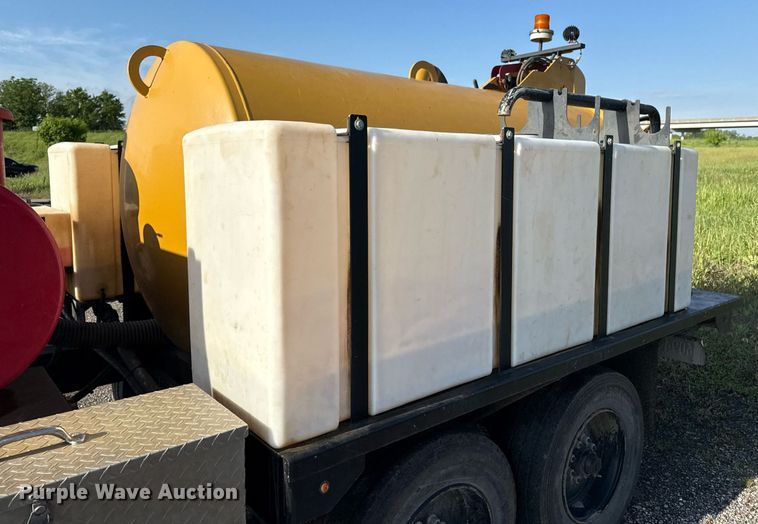 image for item DR2818 2017 Vermeer LP873SDT vacuum trailer