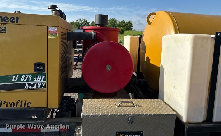 image for item DR2818 2017 Vermeer LP873SDT vacuum trailer