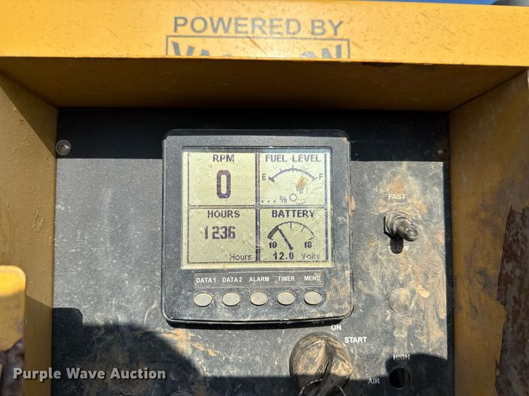 image for item DR2818 2017 Vermeer LP873SDT vacuum trailer