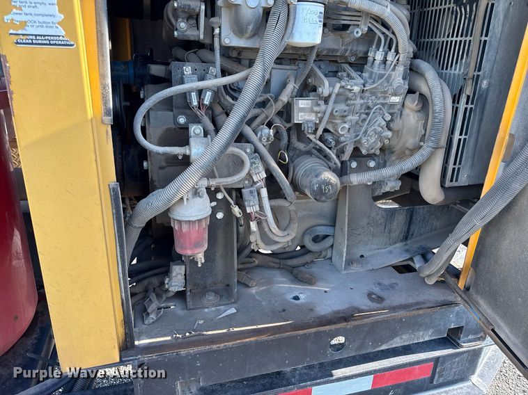 image for item DR2818 2017 Vermeer LP873SDT vacuum trailer