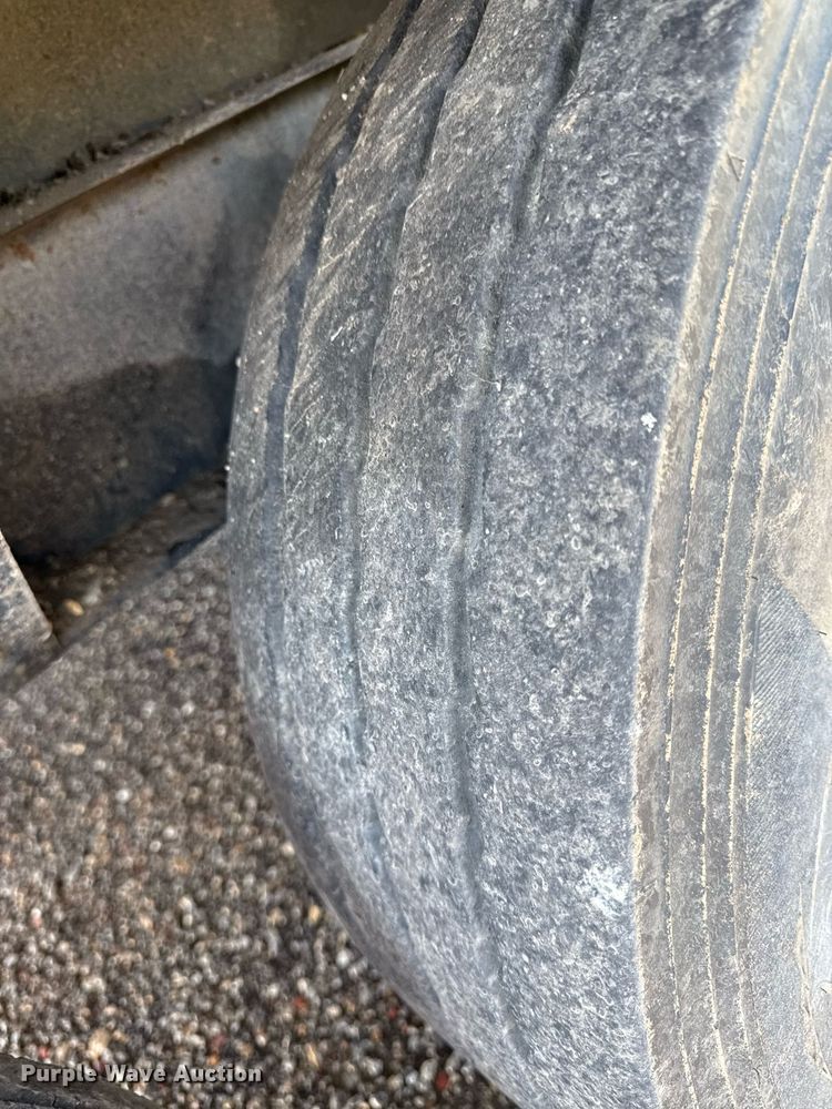 image for item DR2818 2017 Vermeer LP873SDT vacuum trailer