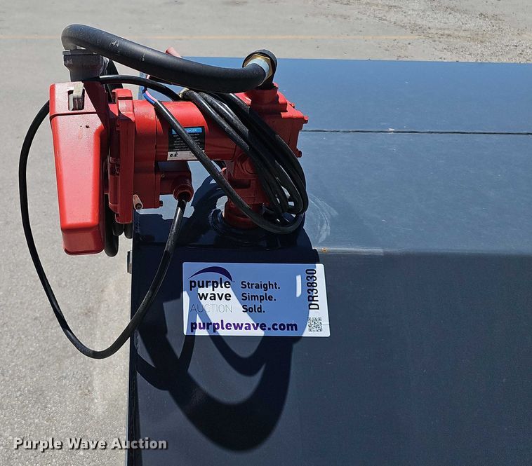 image for item DR3830 Fuel tank