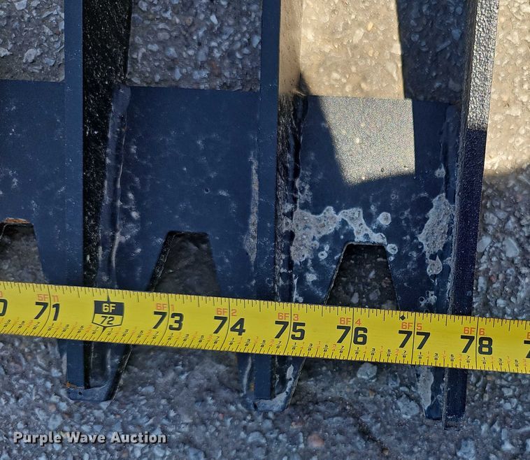 image for item DR3843 2025 SH-78 skid steer rock bucket