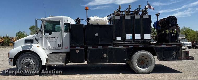 image for item DS3706 2007 Kenworth utility / service truck