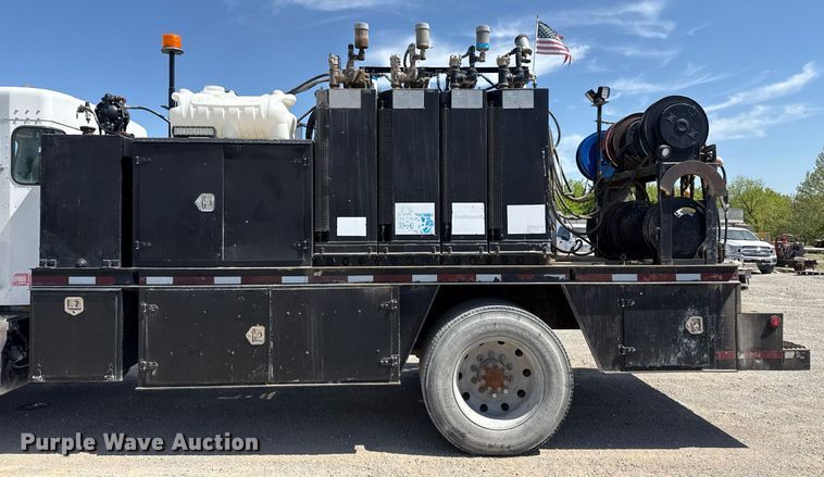 image for item DS3706 2007 Kenworth utility / service truck