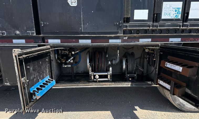 image for item DS3706 2007 Kenworth utility / service truck