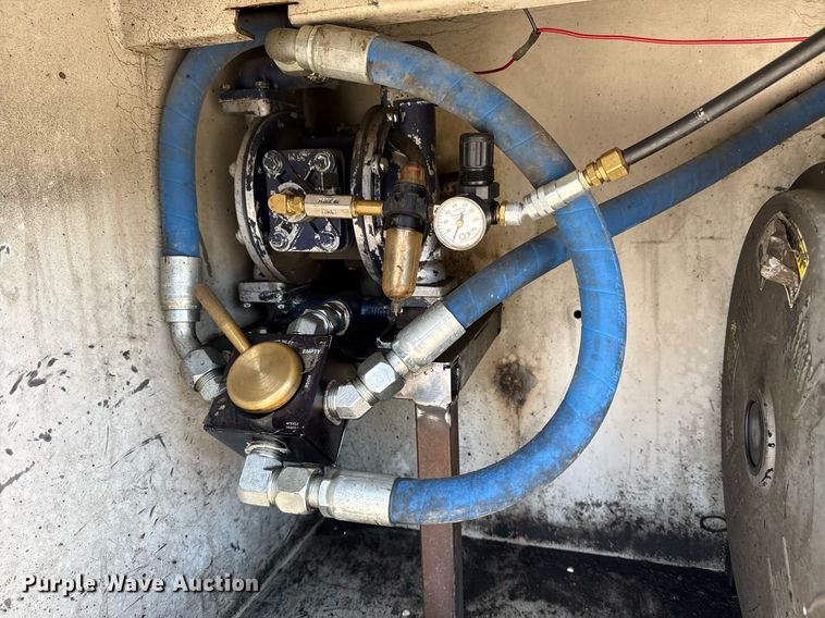 image for item DS3706 2007 Kenworth utility / service truck