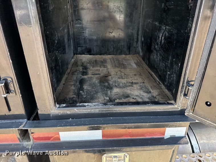 image for item DS3706 2007 Kenworth utility / service truck