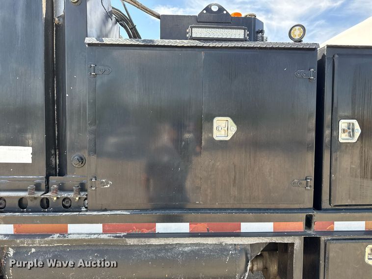 image for item DS3706 2007 Kenworth utility / service truck