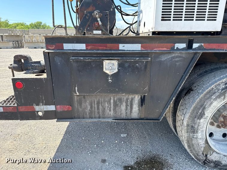 image for item DS3706 2007 Kenworth utility / service truck