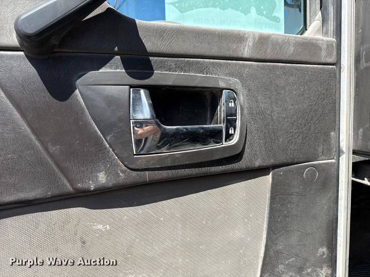 image for item DS3706 2007 Kenworth utility / service truck