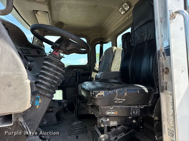 image for item DS3706 2007 Kenworth utility / service truck