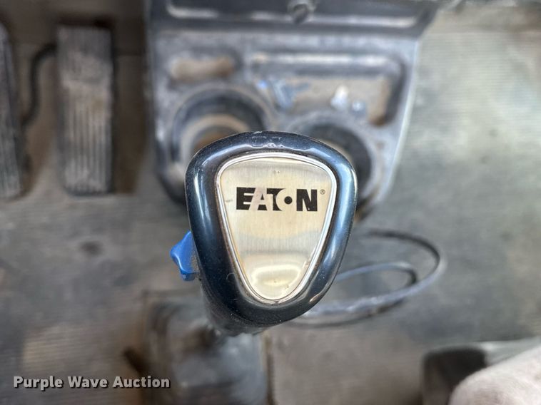 image for item DS3706 2007 Kenworth utility / service truck