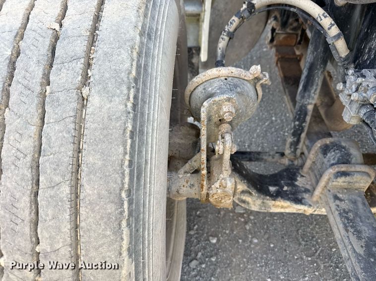 image for item DS3706 2007 Kenworth utility / service truck