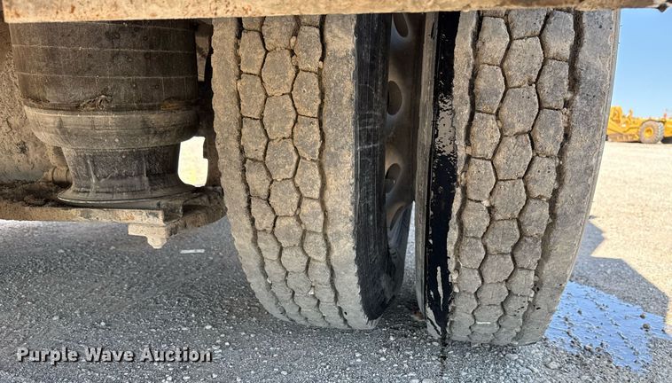 image for item DS3706 2007 Kenworth utility / service truck