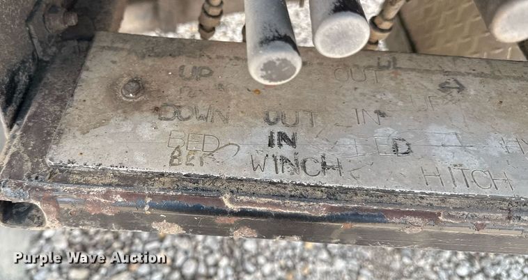 image for item DS4351 1992 Freightliner FL80 rollback truck