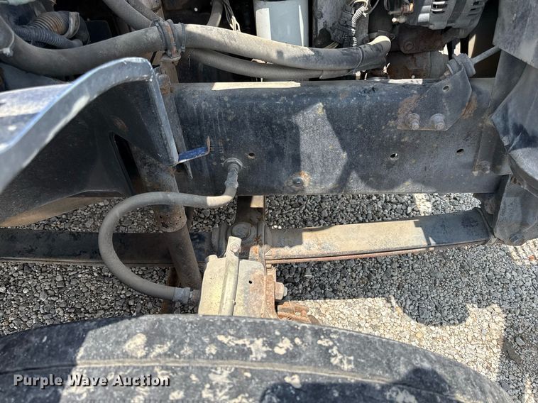 image for item DS4351 1992 Freightliner FL80 rollback truck