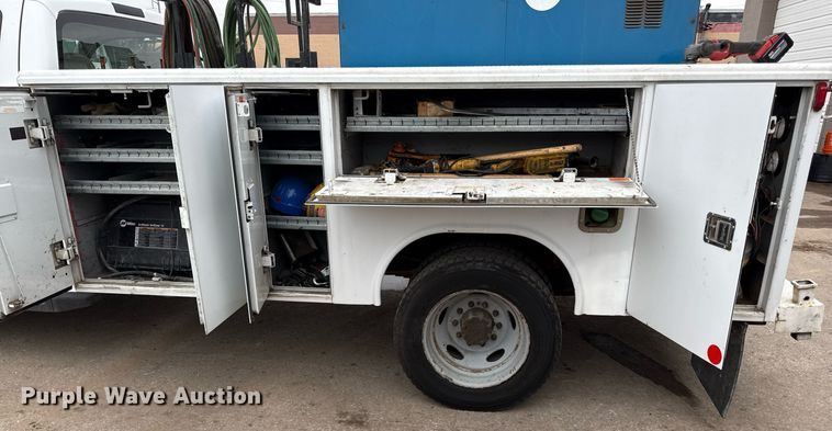 image for item DS4359 2008 Ford F450 Super Duty XL utility / service truck