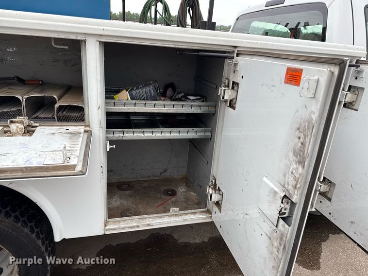 image for item DS4359 2008 Ford F450 Super Duty XL utility / service truck