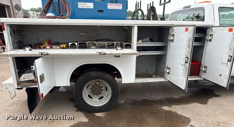 image for item DS4359 2008 Ford F450 Super Duty XL utility / service truck