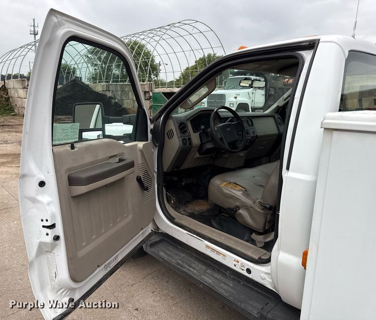 image for item DS4359 2008 Ford F450 Super Duty XL utility / service truck
