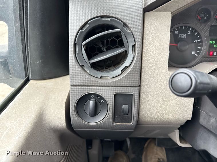 image for item DS4359 2008 Ford F450 Super Duty XL utility / service truck