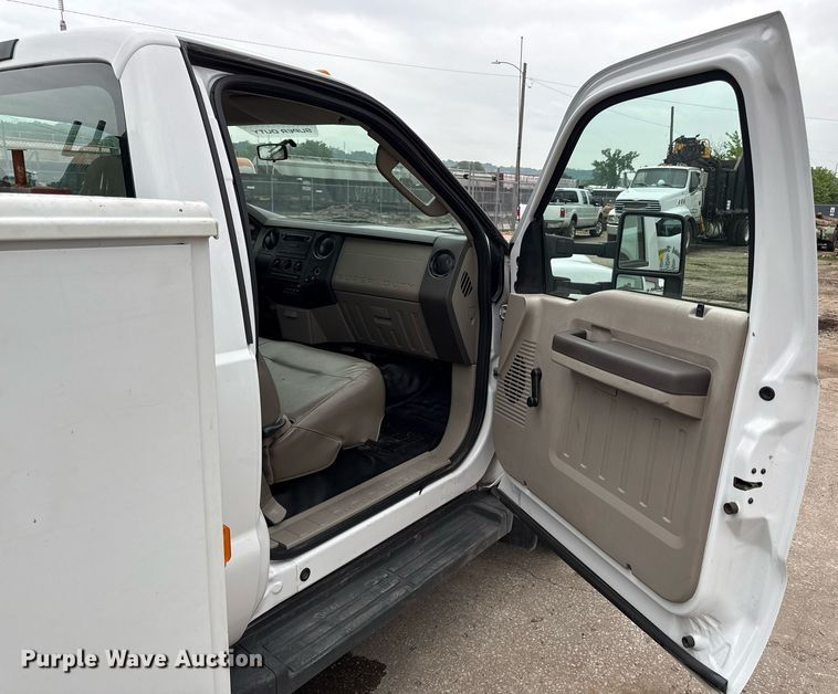 image for item DS4359 2008 Ford F450 Super Duty XL utility / service truck