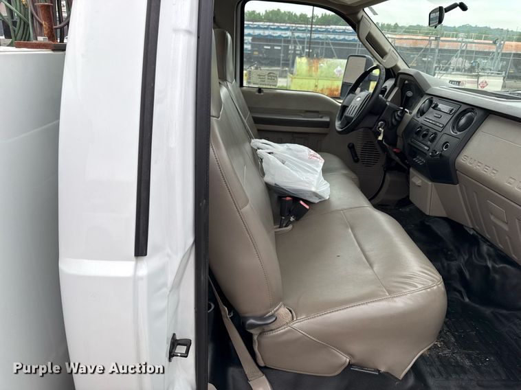 image for item DS4359 2008 Ford F450 Super Duty XL utility / service truck