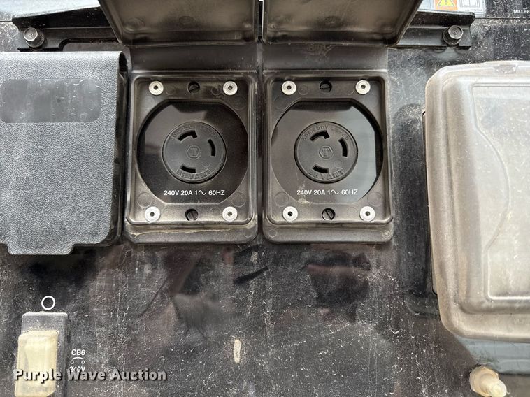 image for item DS4360 Miller Big Blue 600 Air Pak welder/generator