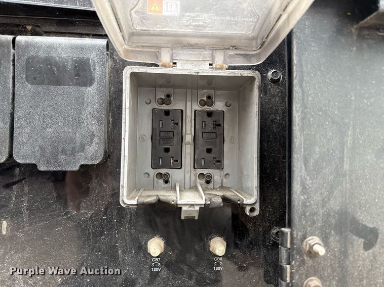 image for item DS4360 Miller Big Blue 600 Air Pak welder/generator