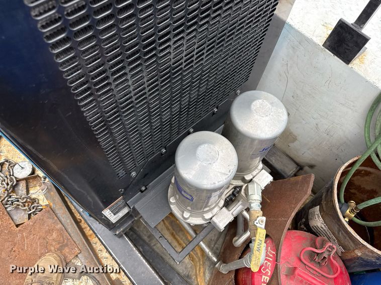 image for item DS4360 Miller Big Blue 600 Air Pak welder/generator