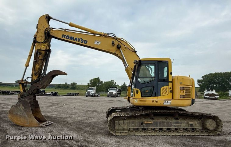 image for item DS4361 2011 Komatsu PC228USLC-8 excavator