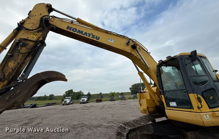 image for item DS4361 2011 Komatsu PC228USLC-8 excavator