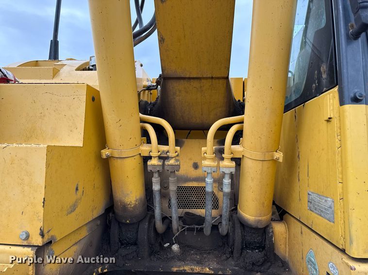 image for item DS4361 2011 Komatsu PC228USLC-8 excavator