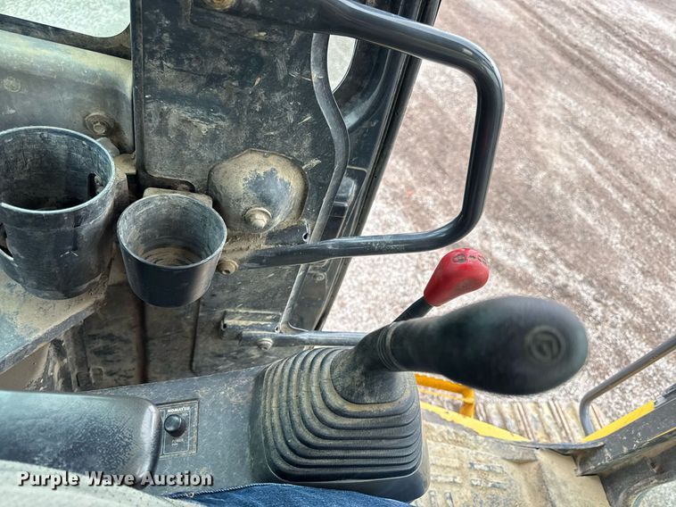 image for item DS4361 2011 Komatsu PC228USLC-8 excavator