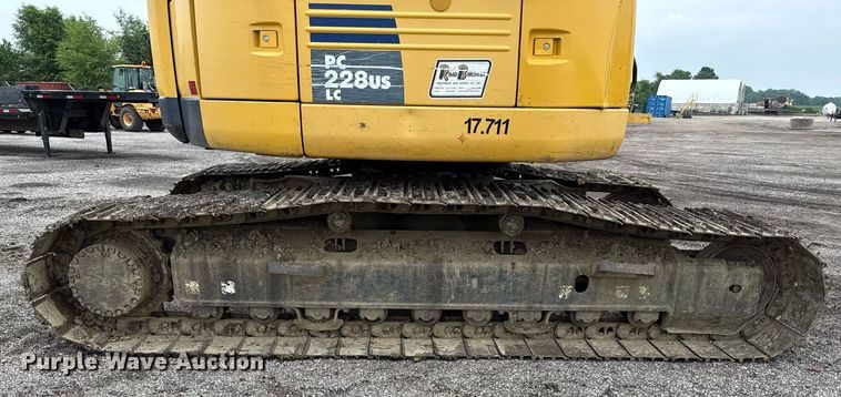 image for item DS4361 2011 Komatsu PC228USLC-8 excavator