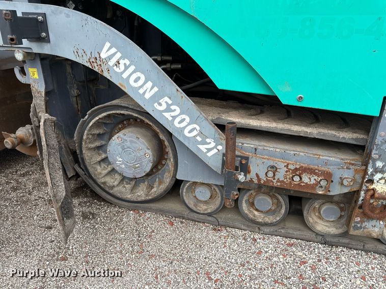 image for item DS6439 2013 Vogele Vision 5200-2I paver