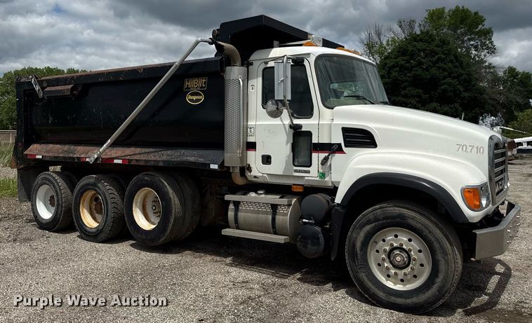 image for item DS6440 2007 Mack CV713 dump truck