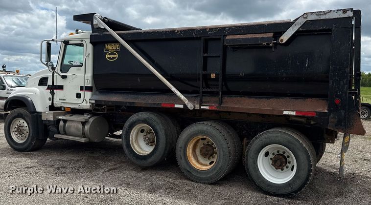 image for item DS6440 2007 Mack CV713 dump truck