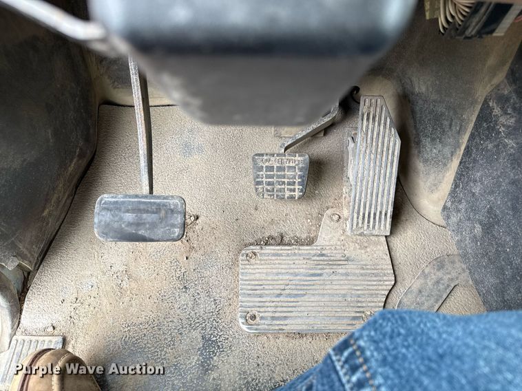 image for item DS6440 2007 Mack CV713 dump truck