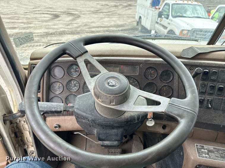 image for item DS6440 2007 Mack CV713 dump truck