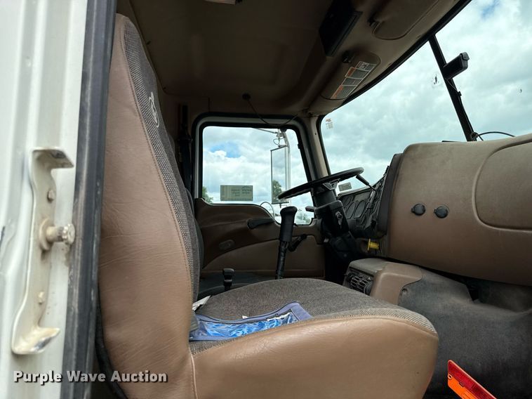 image for item DS6440 2007 Mack CV713 dump truck