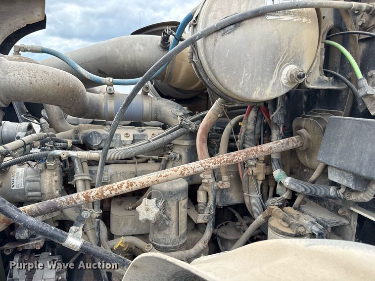 image for item DS6440 2007 Mack CV713 dump truck