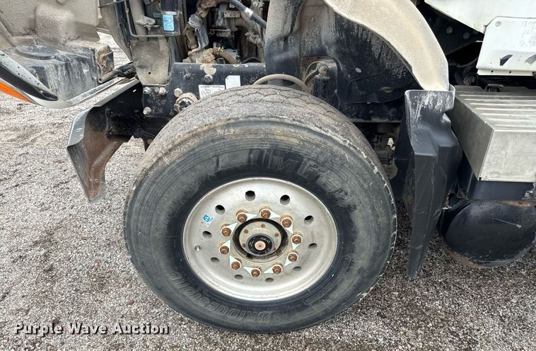 image for item DS6440 2007 Mack CV713 dump truck