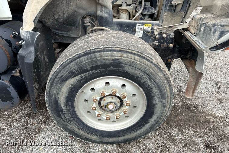 image for item DS6440 2007 Mack CV713 dump truck