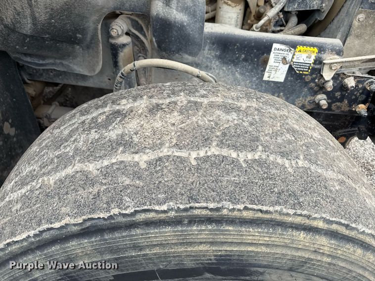 image for item DS6440 2007 Mack CV713 dump truck