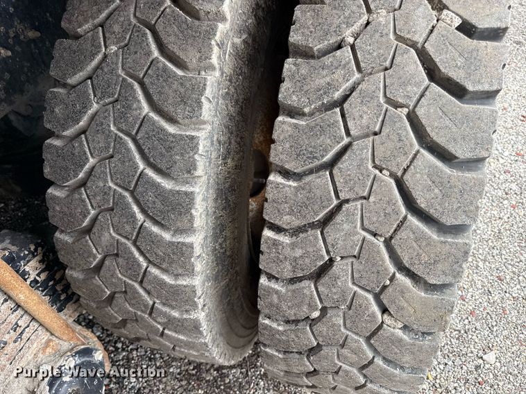 image for item DS6440 2007 Mack CV713 dump truck