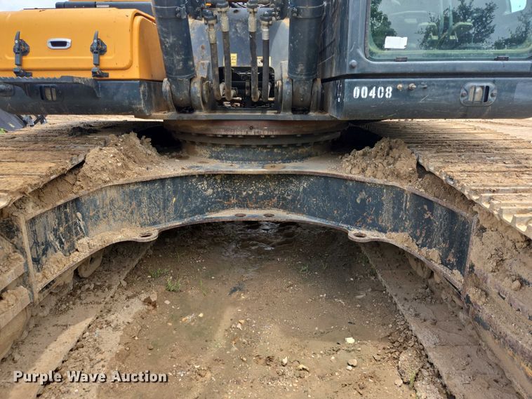 image for item DT4919 2020 Hyundai HX330L excavator