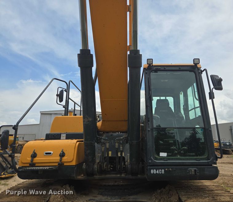 image for item DT4919 2020 Hyundai HX330L excavator